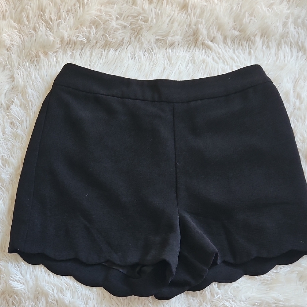 New Forever 21 Black Scalloped Dress Shorts